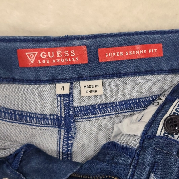 💞 Guess Toddler Girl Jeans 💞 - Picture 3 of 10